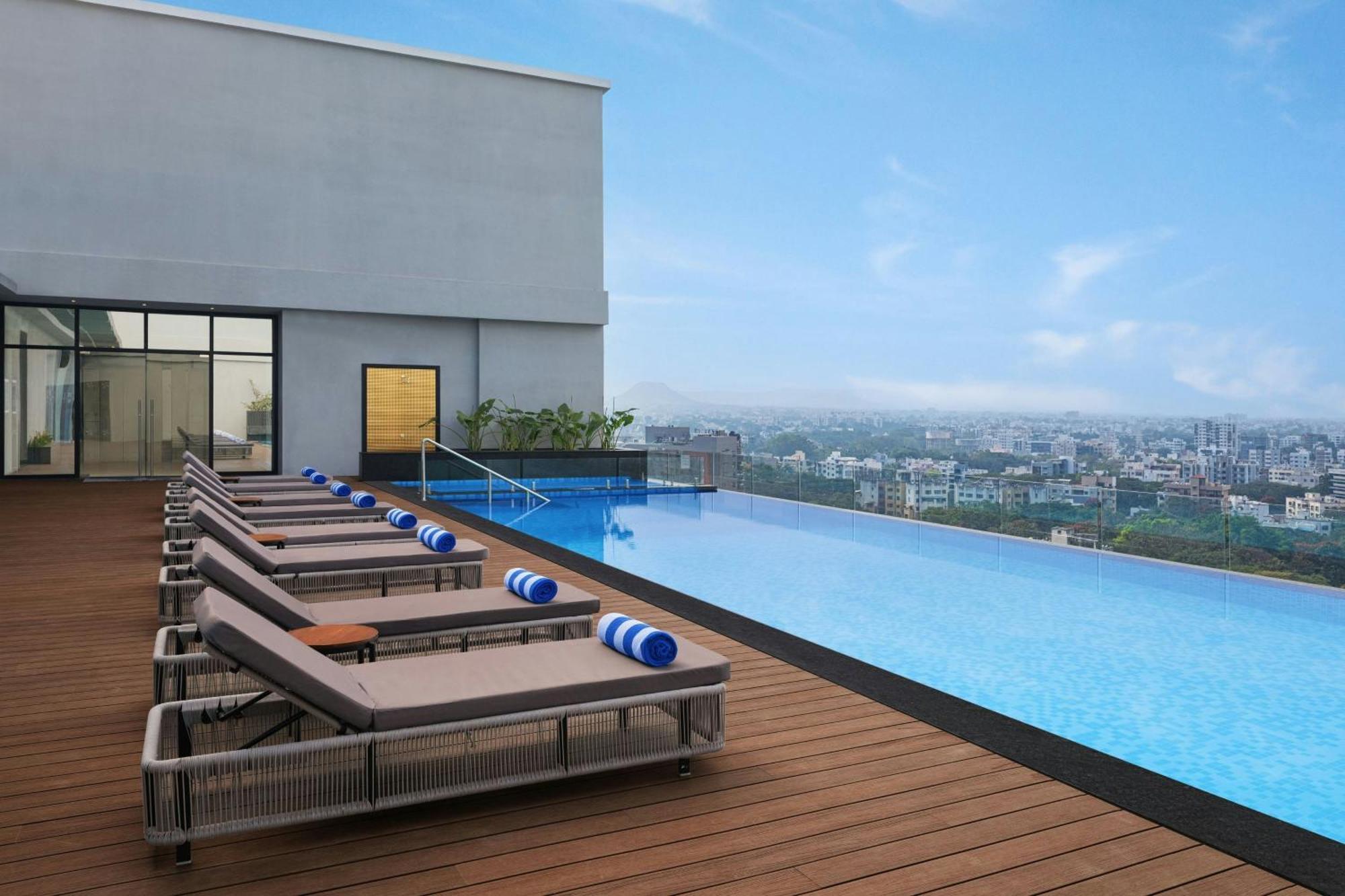 Four Points By Sheraton Nášik Exteriér fotografie