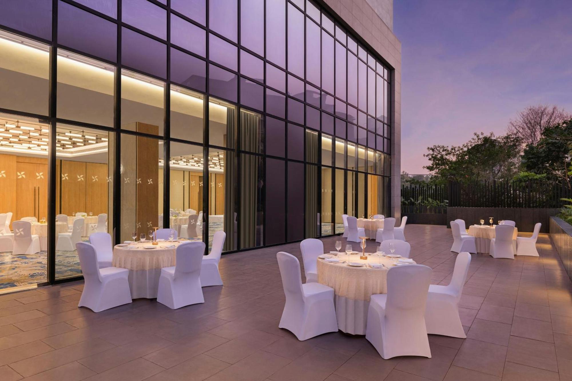 Four Points By Sheraton Nášik Exteriér fotografie